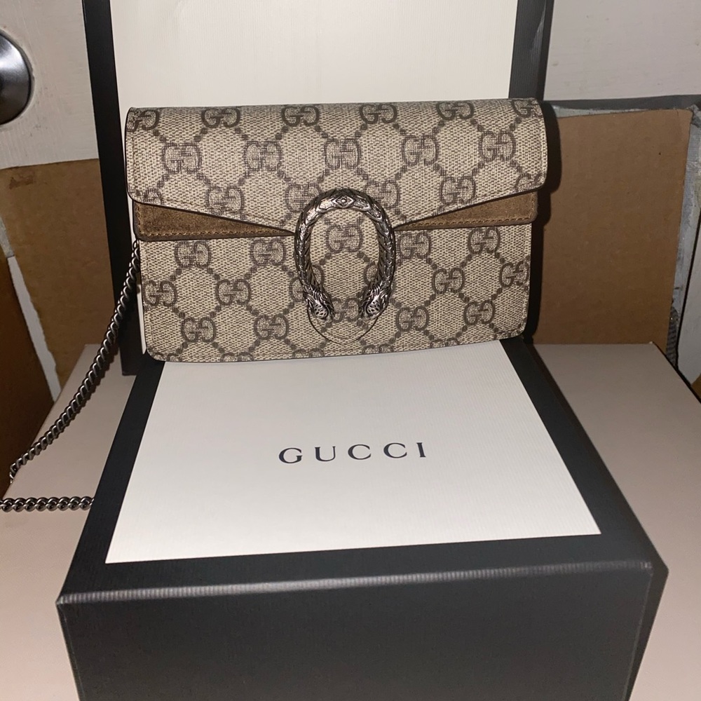 Gucci Dionysus GG Supreme super mini bag